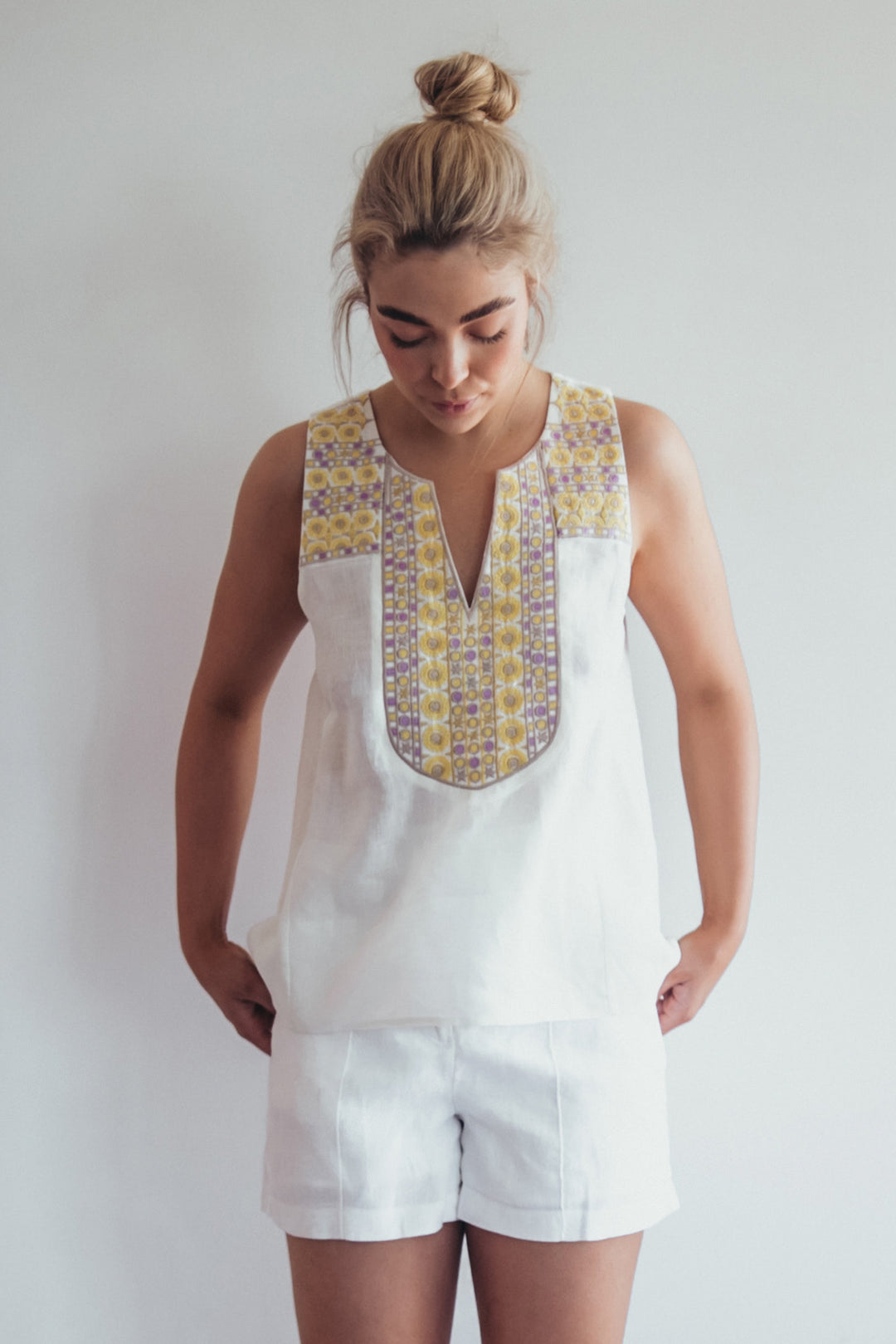Lei Embroidered Linen Tunic Chalk