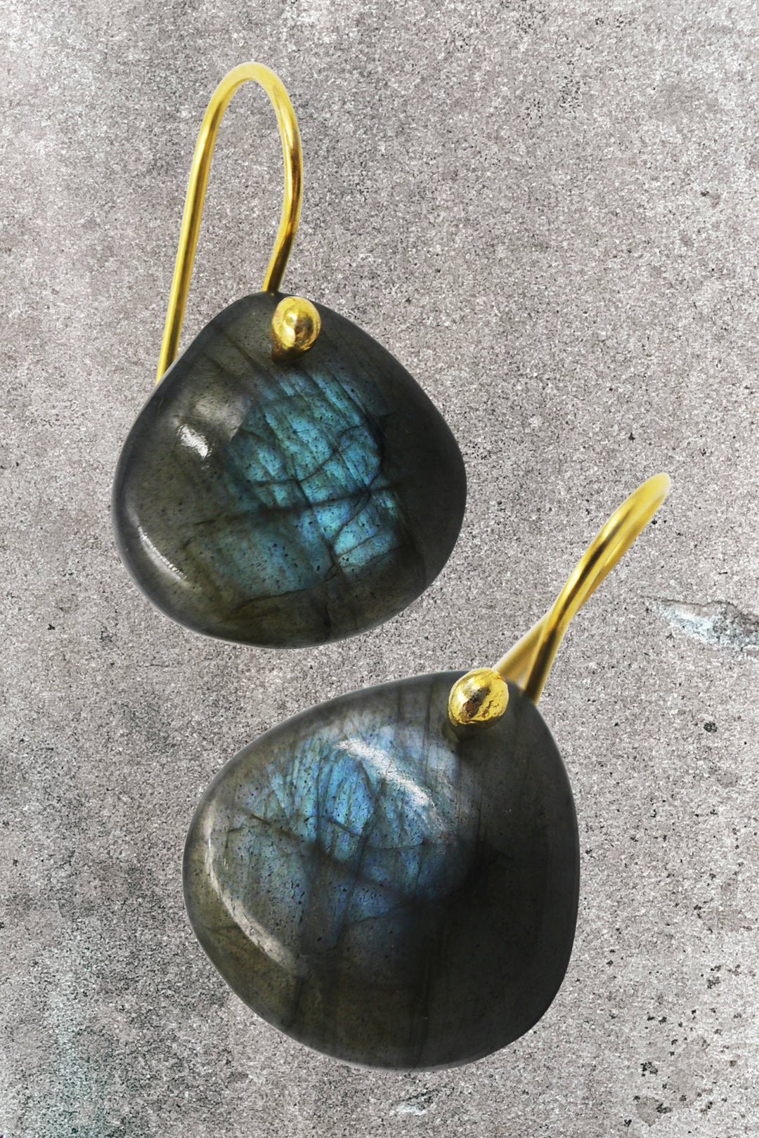 Cabochon labradorite teardrop earrings