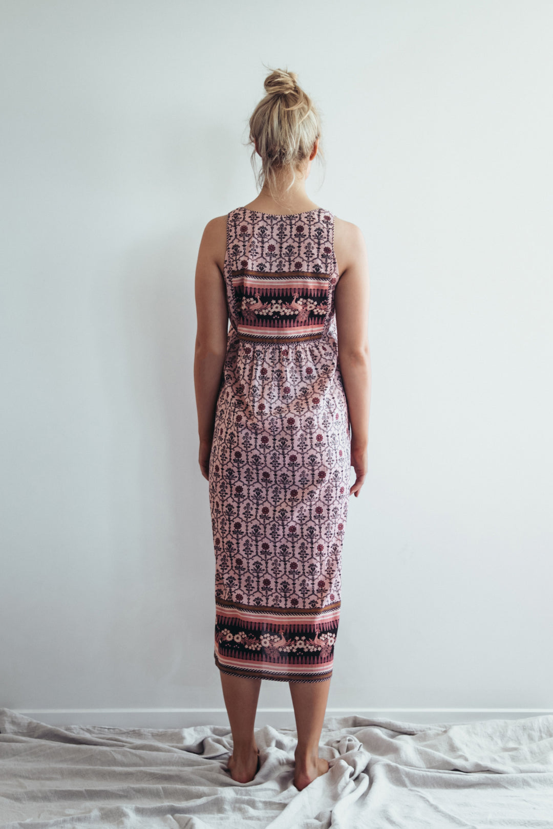 PINK SLEEVELESS BOHO MIDI DRESS