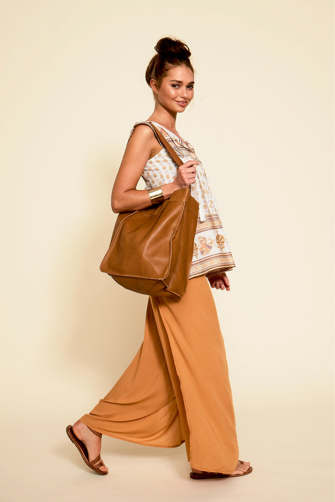 nomad leather slouch