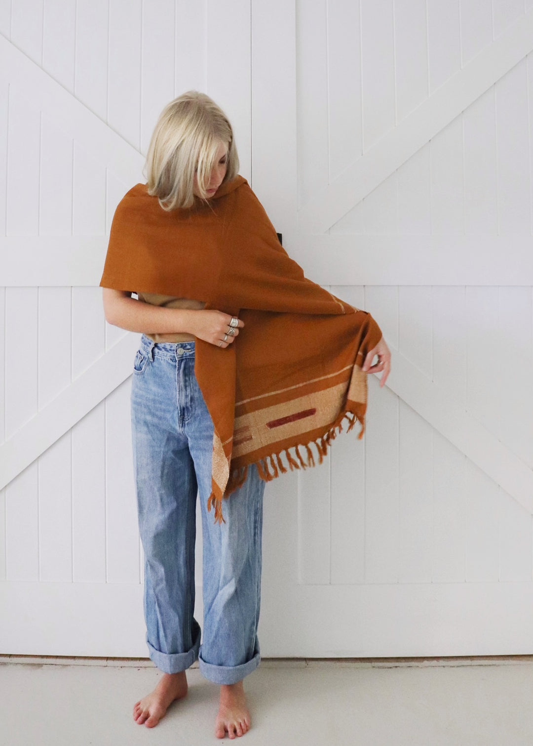 Trishuli hand woven scarf nutmeg