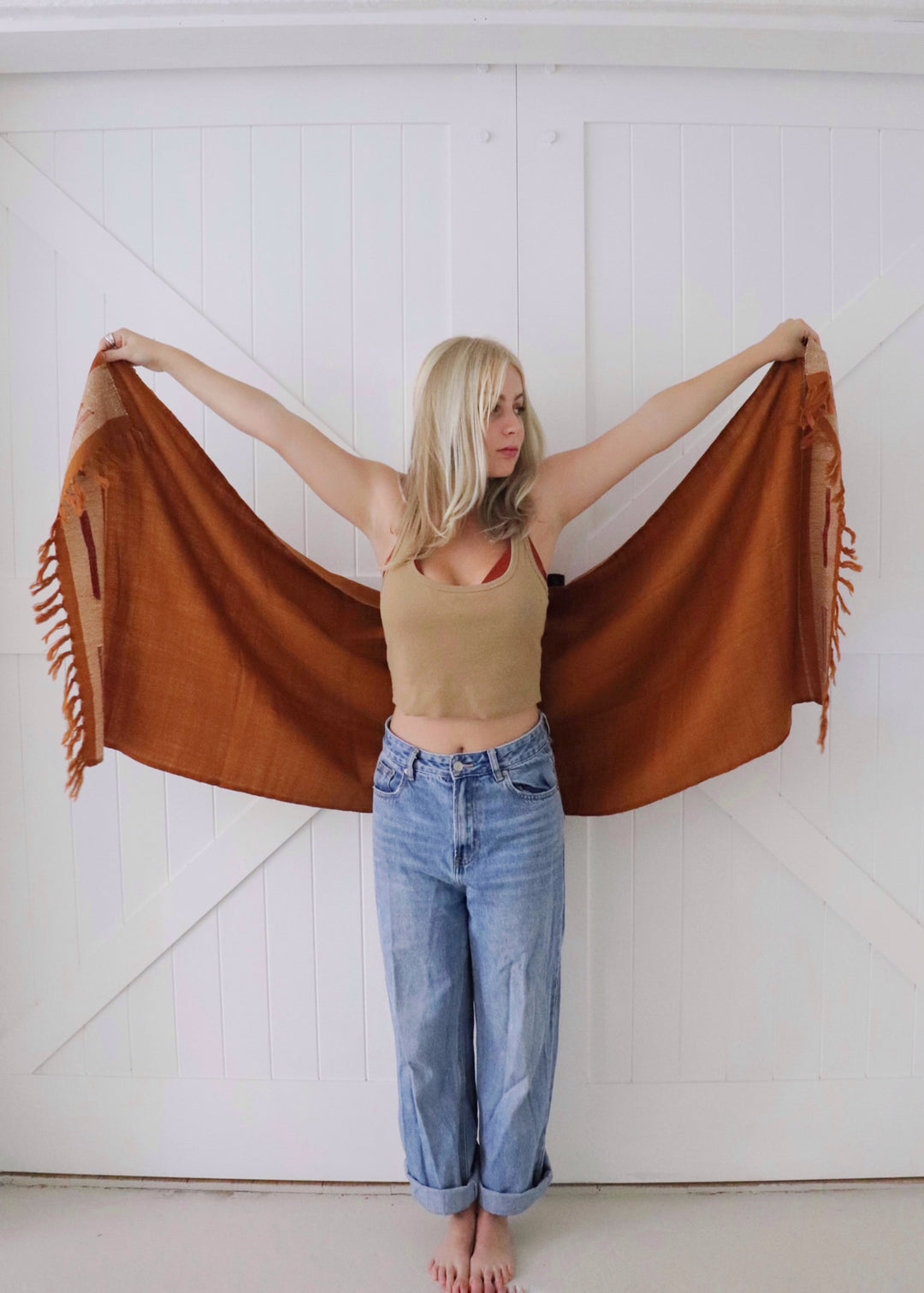 Trishuli hand woven scarf nutmeg